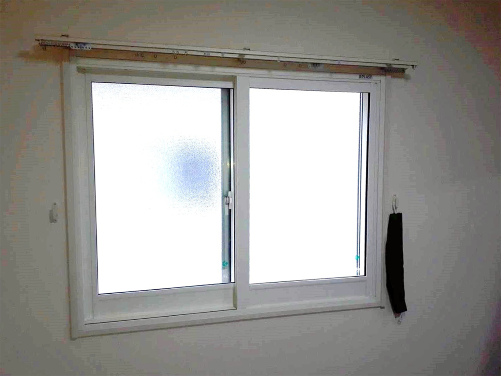 内窓プラスト（防音合わせガラス12.8mm仕様）　施工後