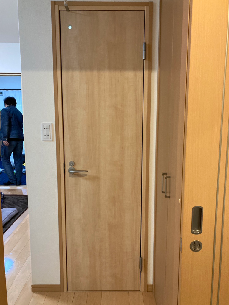 室内防音ドア　施工（トイレドア）