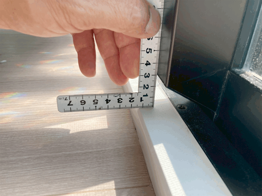 既存枠の有効寸法15mm