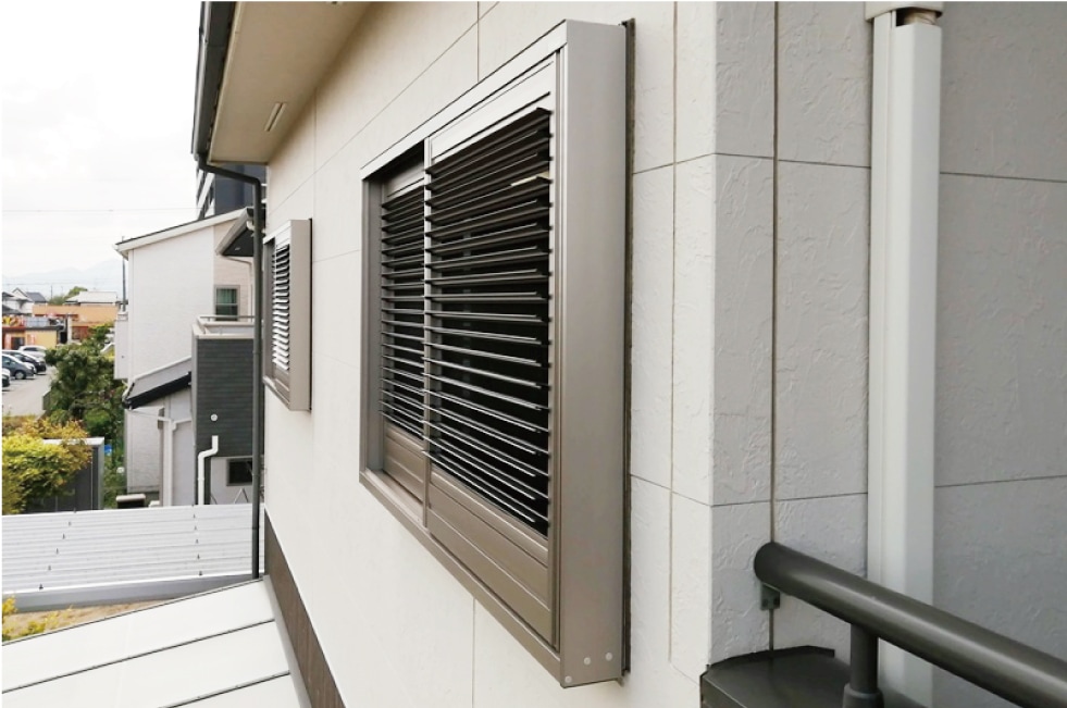 エコ引き違い雨戸