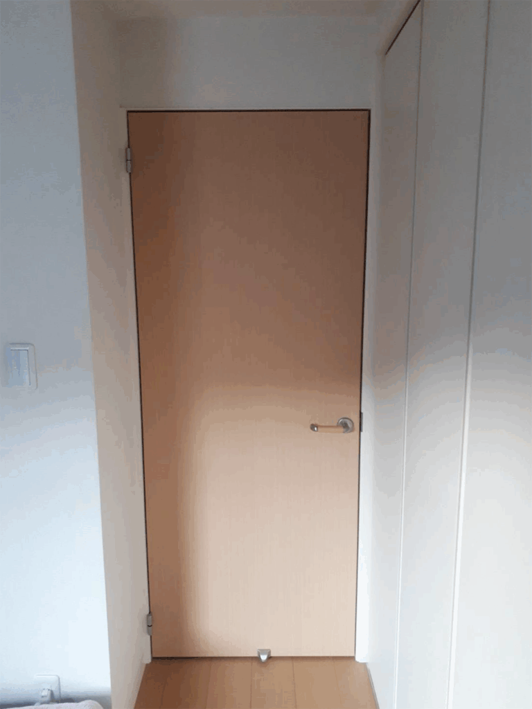 施工前の既存ドア