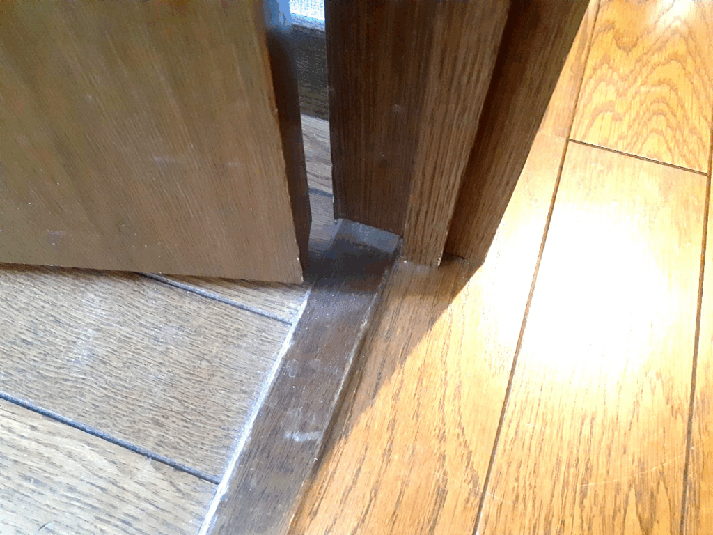 施工前の既存ドア