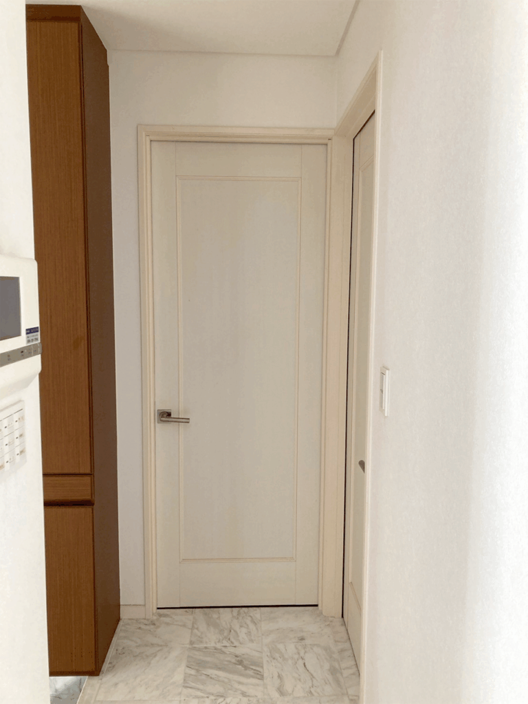 施工前の既存ドア