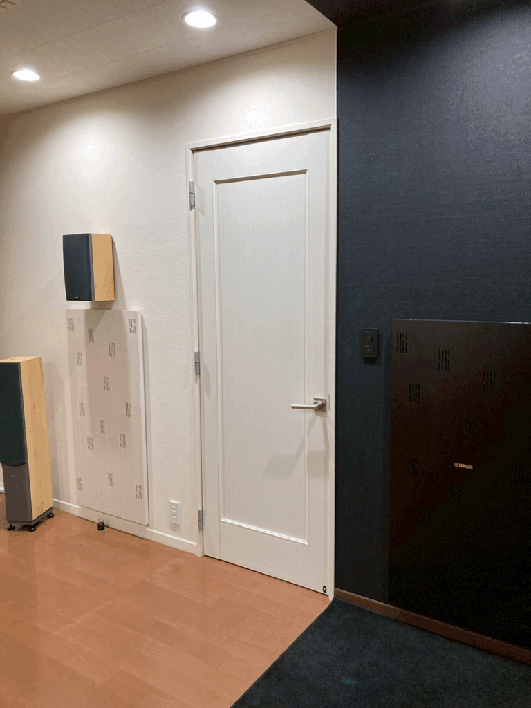 施工前の既存ドア