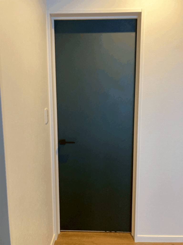 施工前の既存ドア
