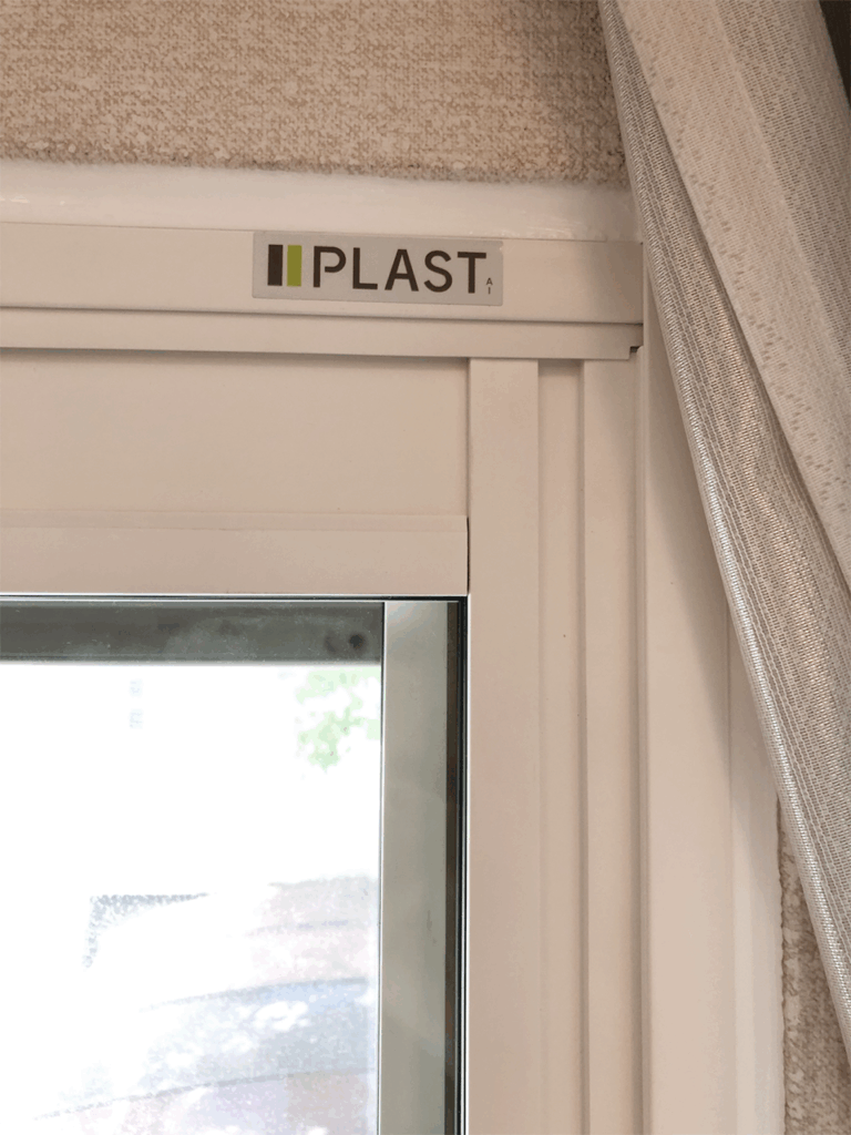 内窓プラスト（防音合わせガラス12.8mm仕様）　施工後