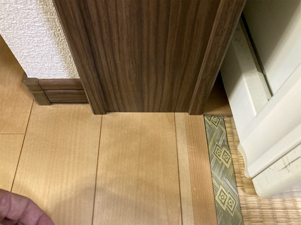 施工前の既存引戸枠